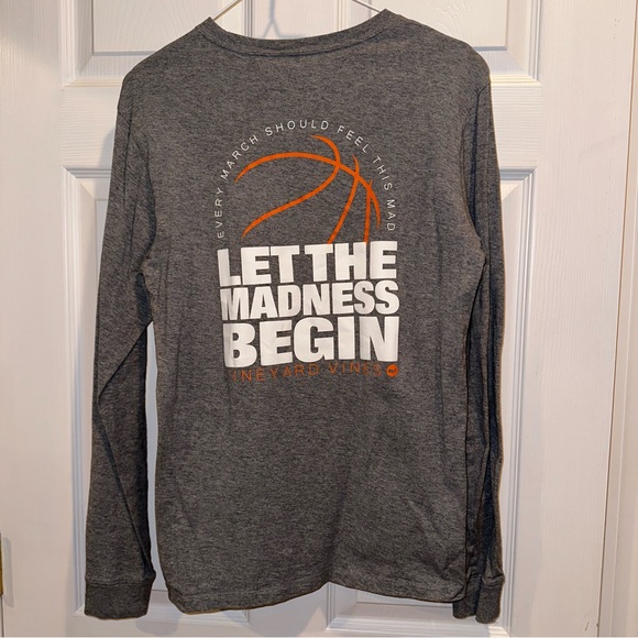 Vineyard Vines Long Sleeve Tee XS Basketball March Madness - Picture 2 of 5